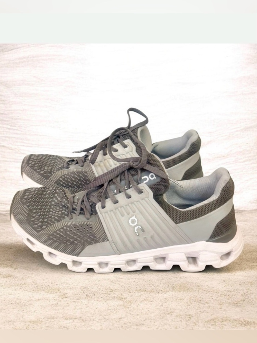 ON CLOUD RUNNING Cloudswift men’s tennis shoes size 9.5